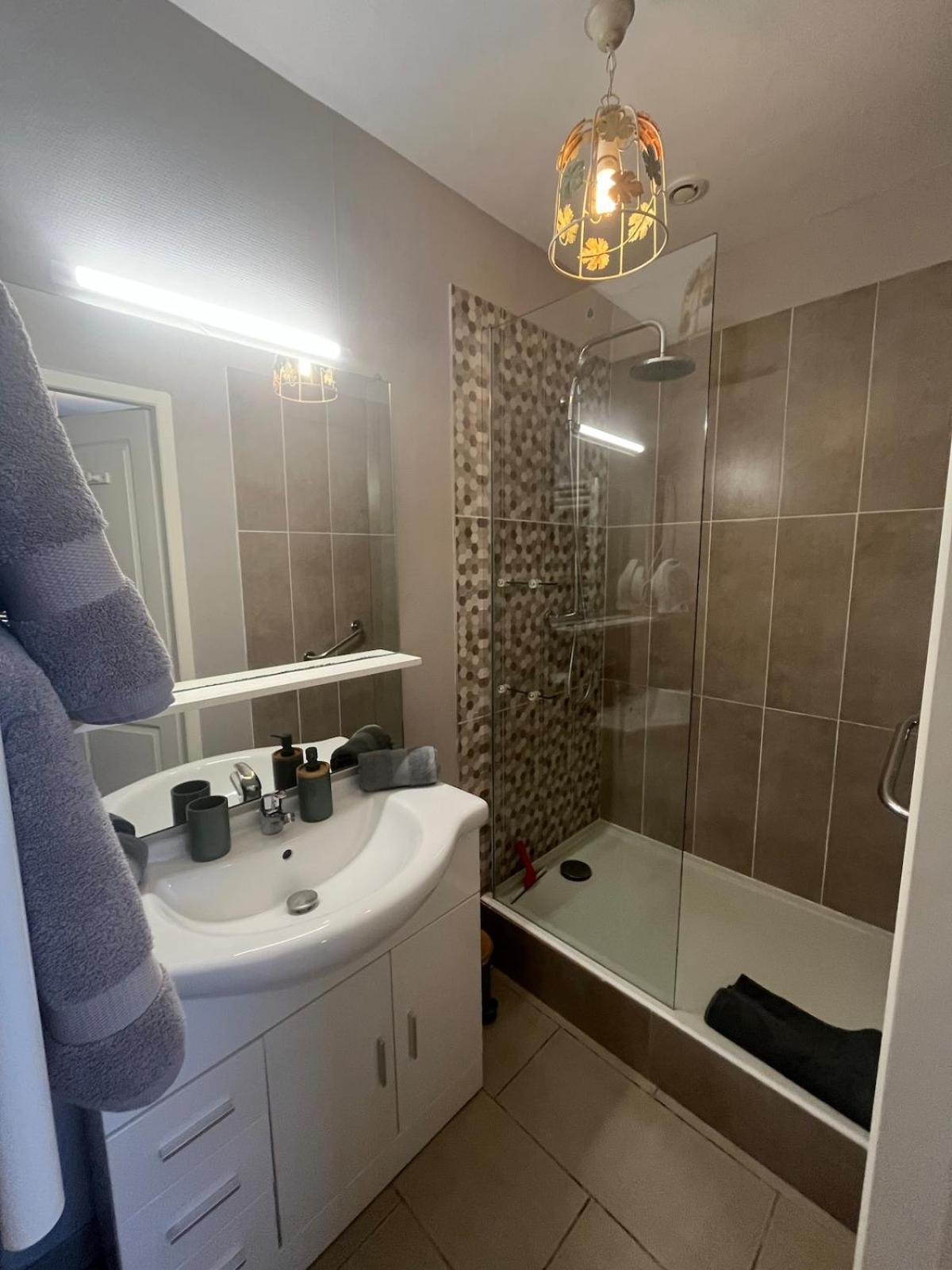 Studio Cosy Avec Climatisation Et Terrasse Malataverne Ngoại thất bức ảnh